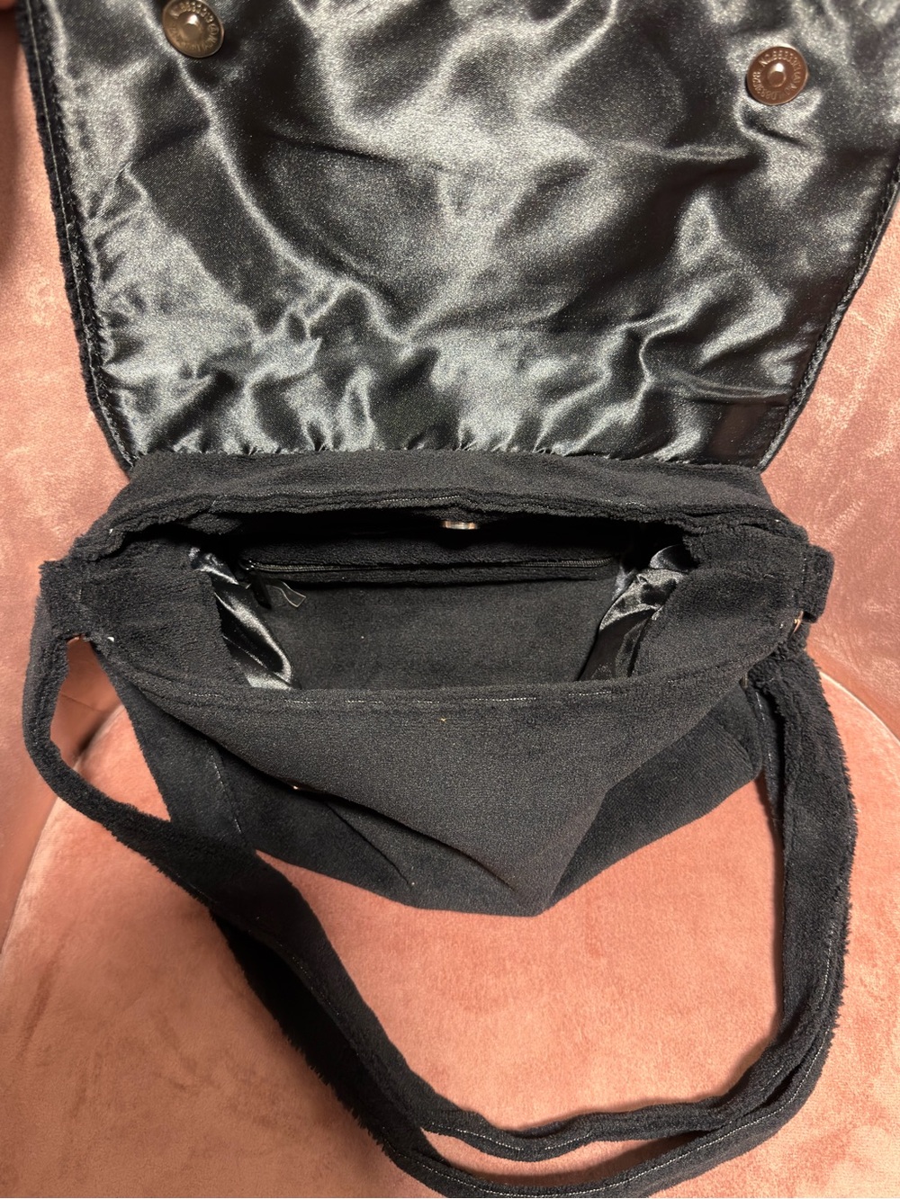 GWP Chanel Black On Black Logo Crossbody Bag - Picture 6 of 9